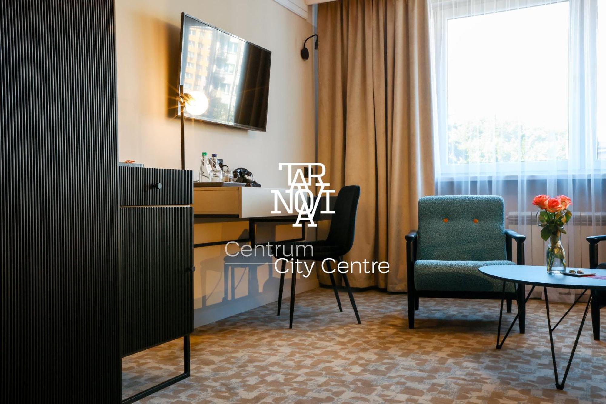 Hotel Tarnovia Тарнув Экстерьер фото